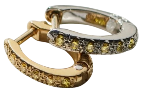 〈kiuna〉のピアス